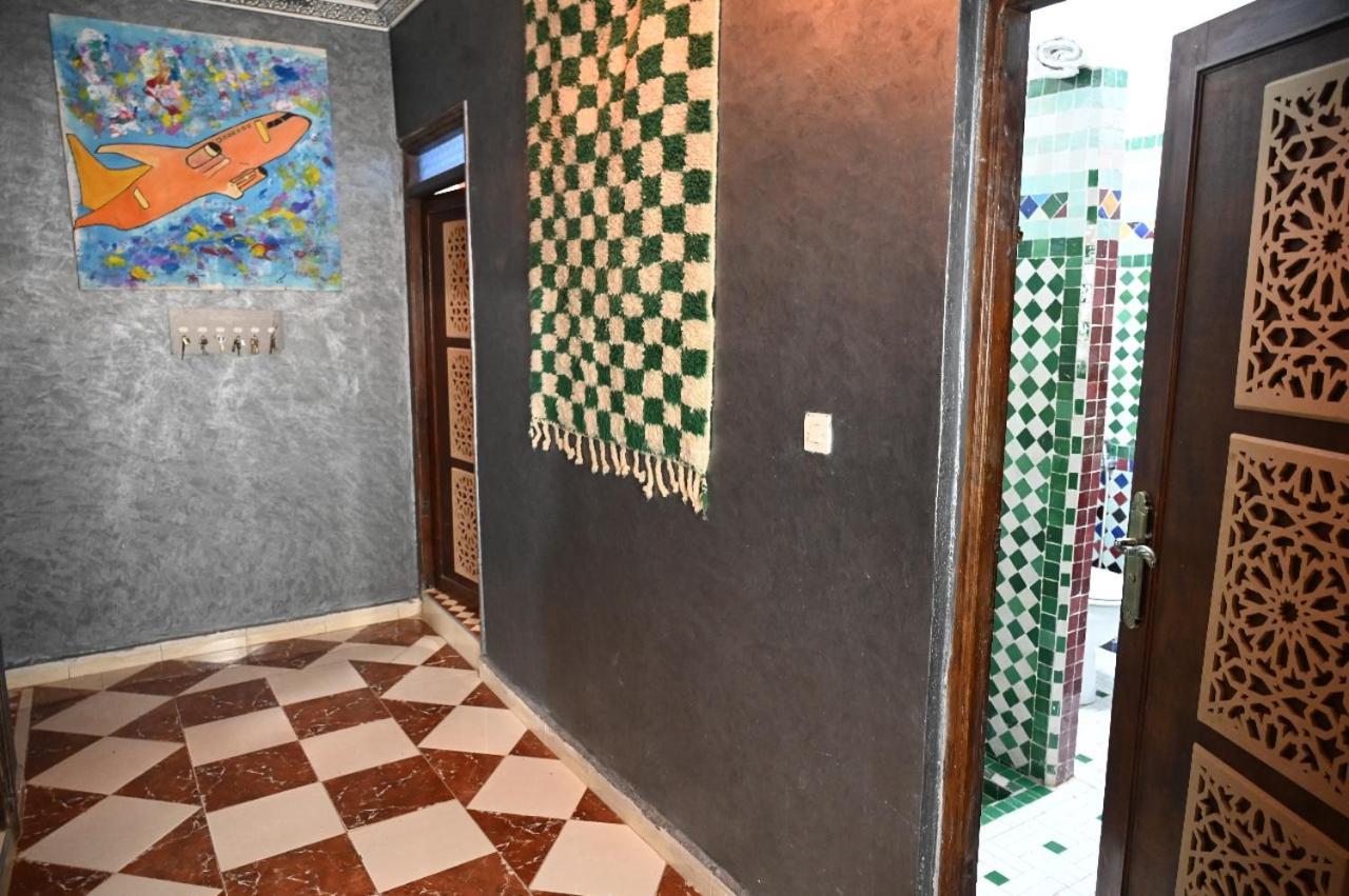 Riad Sarsar Airport 马拉喀什 外观 照片